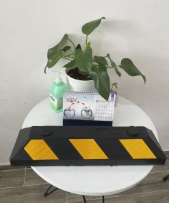 Chặn lùi bánh xe cao su