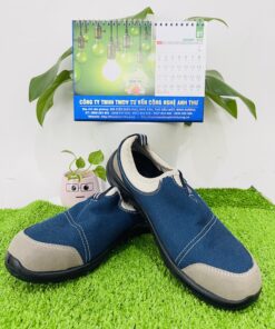 Giày bảo hộ Deltaplus