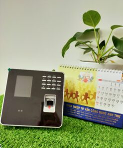 Máy chấm công nhận diện khuôn mặt