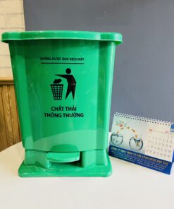 Thùng rác đạp chân y tế 15L