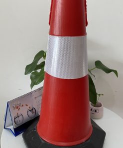 Cọc tiêu giao thông 70