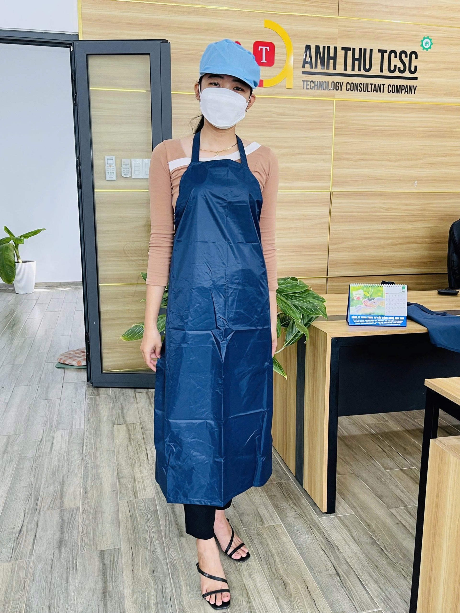 Yếm vải dù dài